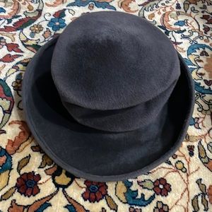 Whiteley Made in England Gray Fur Felt never used.